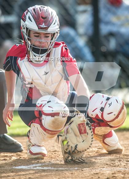 Thumbnail 1 in Independence @ Loudoun Valley photogallery.