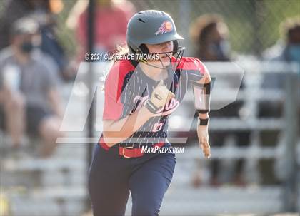 Thumbnail 1 in Independence @ Loudoun Valley photogallery.