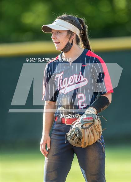 Thumbnail 2 in Independence @ Loudoun Valley photogallery.