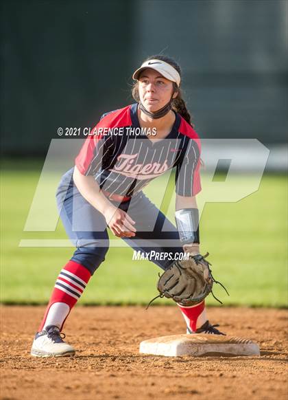 Thumbnail 2 in Independence @ Loudoun Valley photogallery.