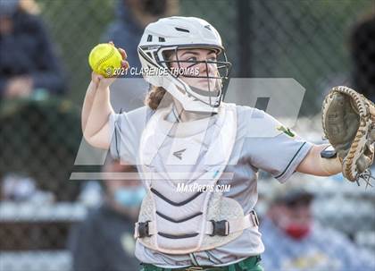 Thumbnail 1 in Independence @ Loudoun Valley photogallery.