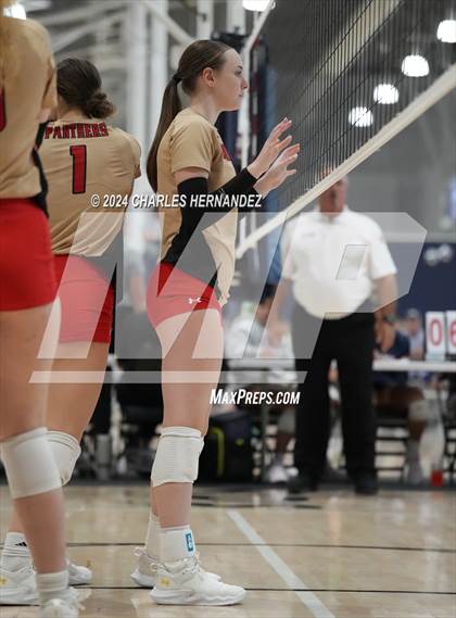 Thumbnail 2 in Temple vs Caney Creek (Legends Invitational) photogallery.