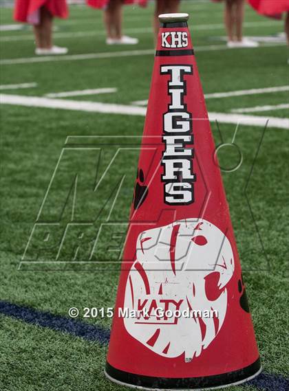 Thumbnail 1 in Katy Tigers vs Strake Jesuit photogallery.