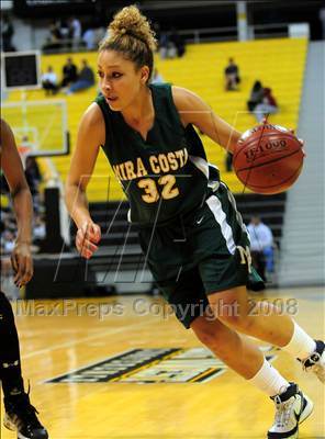 Thumbnail 2 in Mira Costa vs. Redondo (CIF SS D1A Final) photogallery.