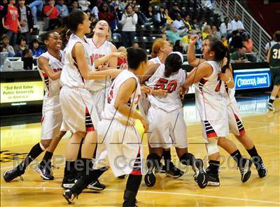 Thumbnail 3 in Mira Costa vs. Redondo (CIF SS D1A Final) photogallery.
