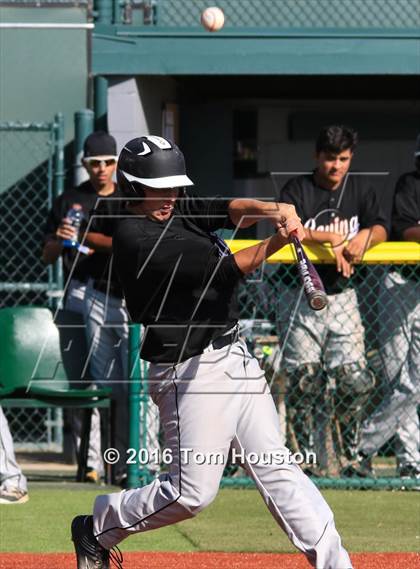 Thumbnail 3 in South Hills vs Covina photogallery.