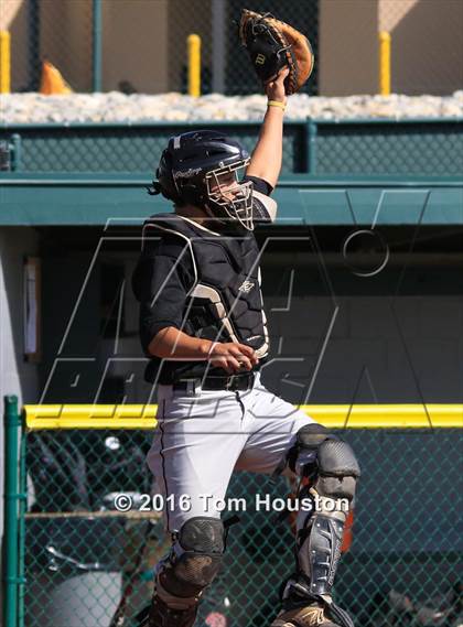 Thumbnail 3 in South Hills vs Covina photogallery.