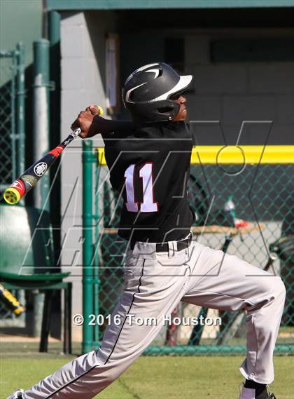 Thumbnail 1 in South Hills vs Covina photogallery.