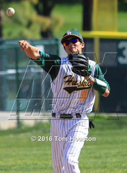 Thumbnail 3 in South Hills vs Covina photogallery.
