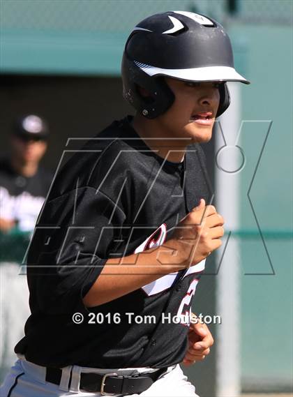 Thumbnail 2 in South Hills vs Covina photogallery.