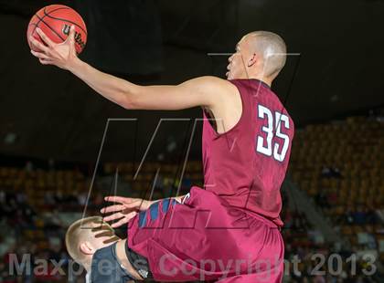 Thumbnail 2 in Mountain Vista vs. Cherokee Trail (CHSAA 5A Great 8) photogallery.