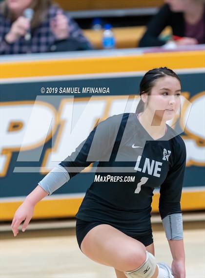 Thumbnail 3 in Lincoln Northeast vs. North Star photogallery.