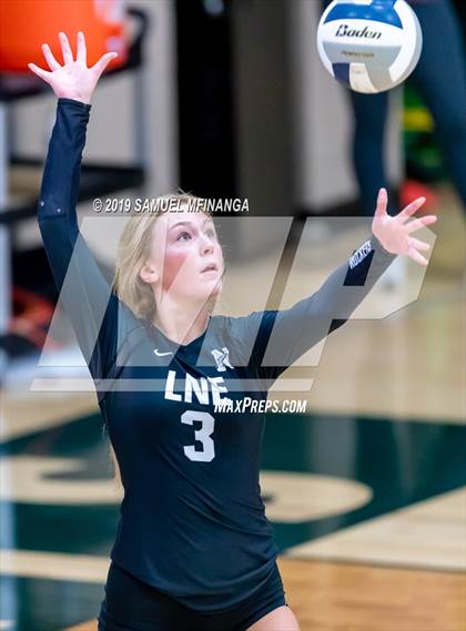 Thumbnail 3 in Lincoln Northeast vs. North Star photogallery.