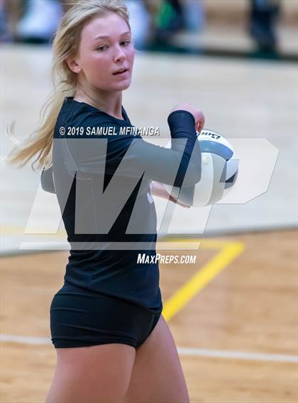 Thumbnail 3 in Lincoln Northeast vs. North Star photogallery.