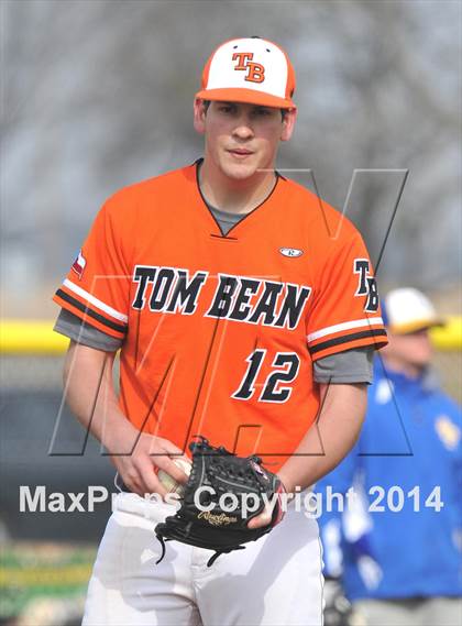 Thumbnail 3 in Tom Bean @ Leonard (Leonard Tournament) photogallery.