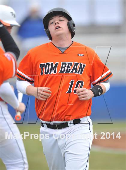 Thumbnail 1 in Tom Bean @ Leonard (Leonard Tournament) photogallery.