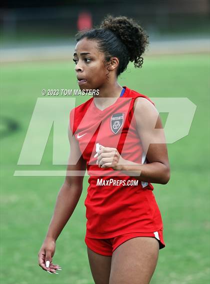 Thumbnail 1 in Hickory Ridge @ South Mecklenburg (NCHSAA 4A Round 1) photogallery.