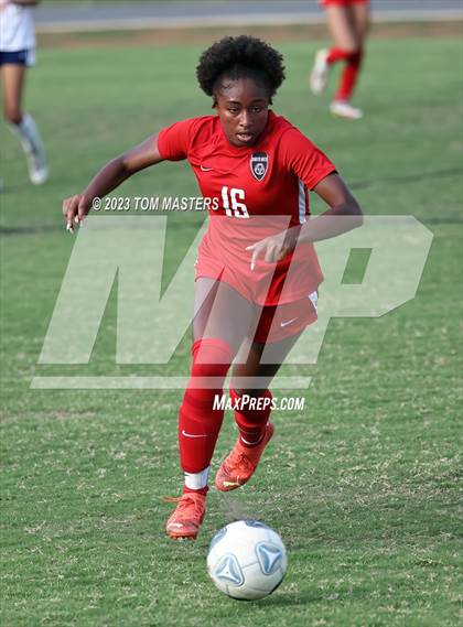 Thumbnail 2 in Hickory Ridge @ South Mecklenburg (NCHSAA 4A Round 1) photogallery.