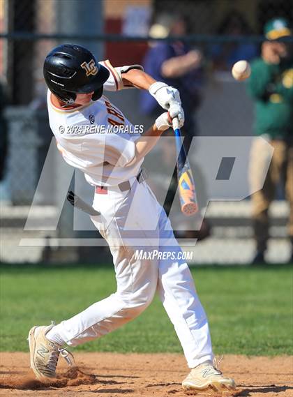 Thumbnail 2 in Temple City vs La Canada photogallery.