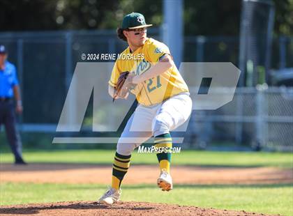 Thumbnail 3 in Temple City vs La Canada photogallery.