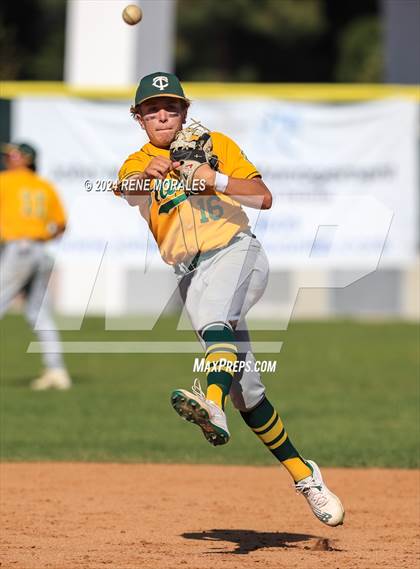 Thumbnail 3 in Temple City vs La Canada photogallery.