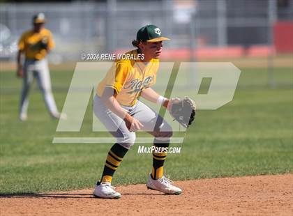 Thumbnail 2 in Temple City vs La Canada photogallery.