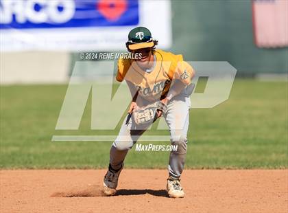 Thumbnail 1 in Temple City vs La Canada photogallery.