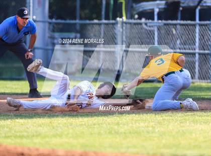 Thumbnail 2 in Temple City vs La Canada photogallery.