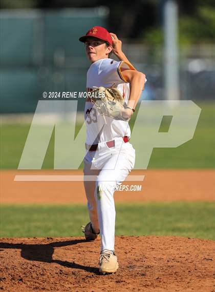 Thumbnail 3 in Temple City vs La Canada photogallery.