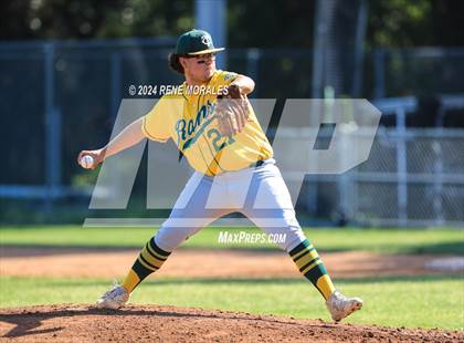 Thumbnail 2 in Temple City vs La Canada photogallery.