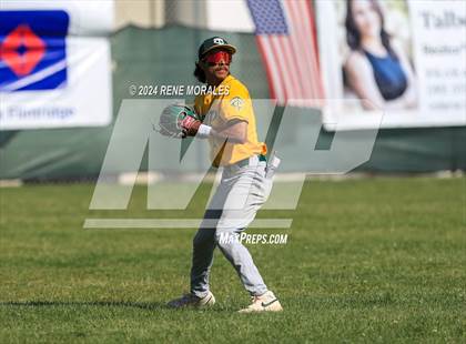 Thumbnail 2 in Temple City vs La Canada photogallery.