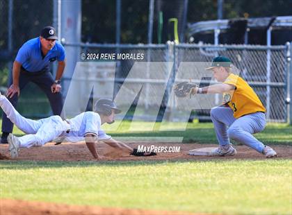 Thumbnail 2 in Temple City vs La Canada photogallery.