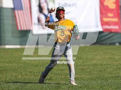 Thumbnail 3 in Temple City vs La Canada photogallery.