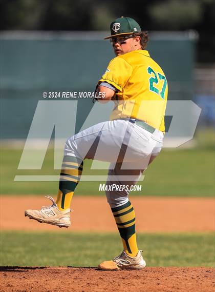 Thumbnail 3 in Temple City vs La Canada photogallery.
