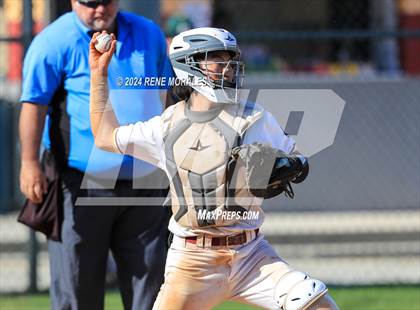 Thumbnail 1 in Temple City vs La Canada photogallery.