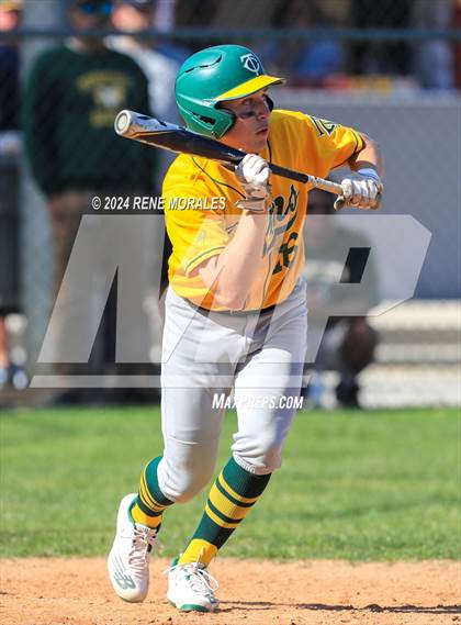 Thumbnail 2 in Temple City vs La Canada photogallery.