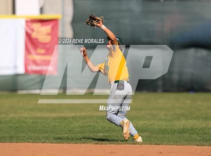 Thumbnail 1 in Temple City vs La Canada photogallery.