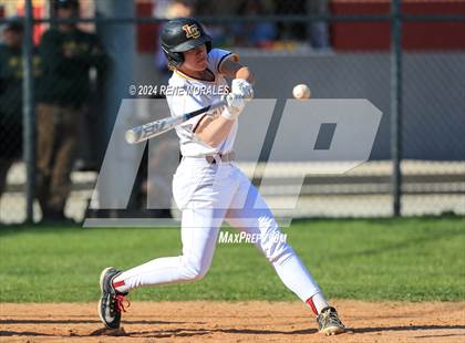 Thumbnail 2 in Temple City vs La Canada photogallery.