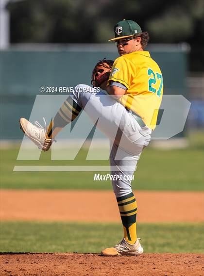 Thumbnail 1 in Temple City vs La Canada photogallery.