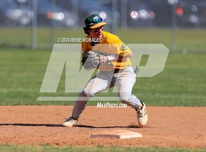 Thumbnail 1 in Temple City vs La Canada photogallery.