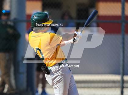 Thumbnail 2 in Temple City vs La Canada photogallery.