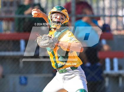 Thumbnail 2 in Temple City vs La Canada photogallery.