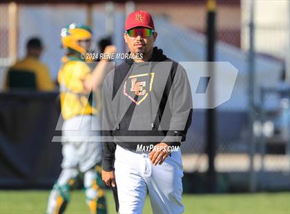 Thumbnail 1 in Temple City vs La Canada photogallery.