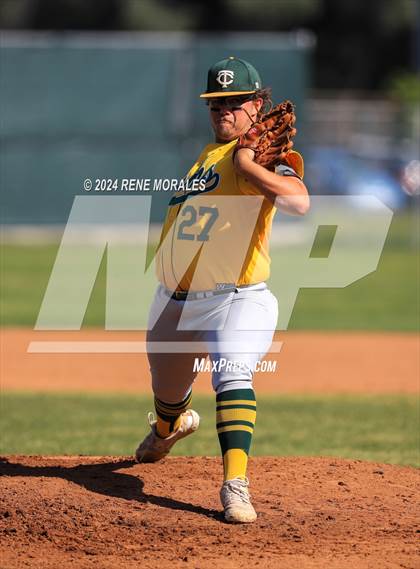 Thumbnail 1 in Temple City vs La Canada photogallery.