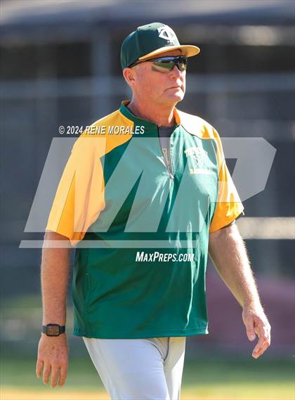 Thumbnail 3 in Temple City vs La Canada photogallery.