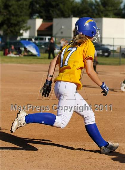 Thumbnail 2 in South Hills @ Charter Oak photogallery.