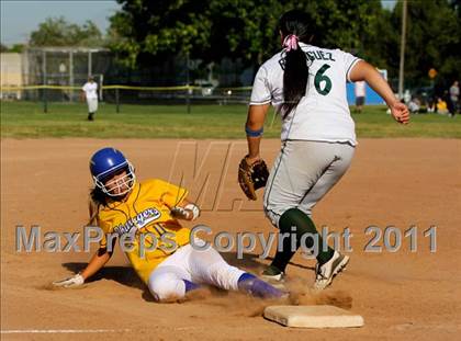 Thumbnail 1 in South Hills @ Charter Oak photogallery.