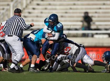 Thumbnail 3 in Hurricane vs. Juan Diego Catholic (3A State Final) photogallery.
