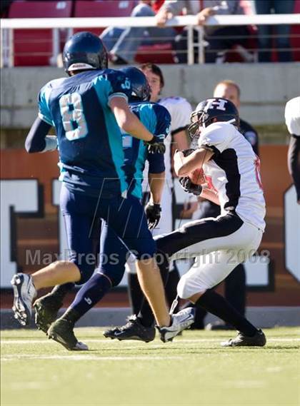 Thumbnail 2 in Hurricane vs. Juan Diego Catholic (3A State Final) photogallery.