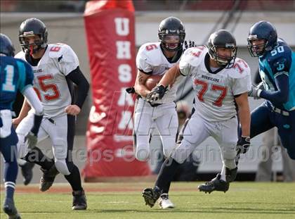 Thumbnail 1 in Hurricane vs. Juan Diego Catholic (3A State Final) photogallery.